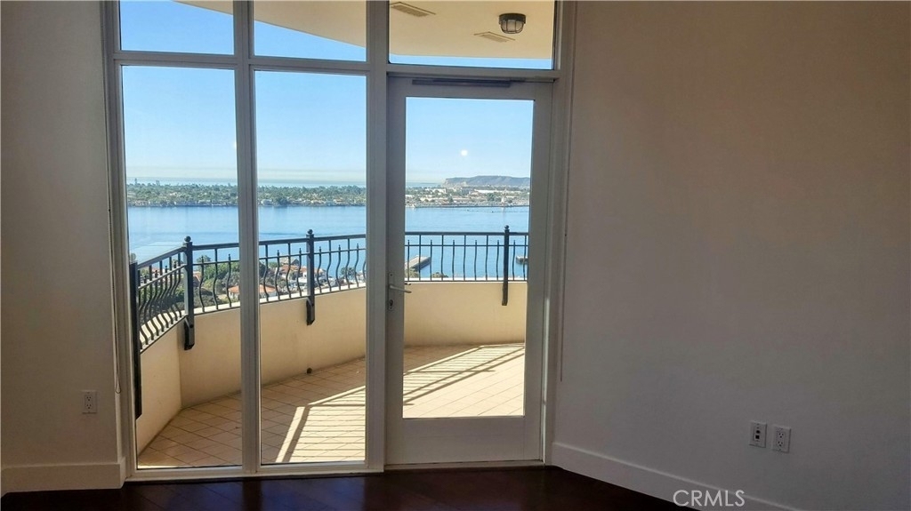 700 W Harbor Drive - Photo 34