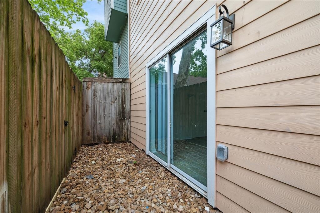 879 Usener Street - Photo 21