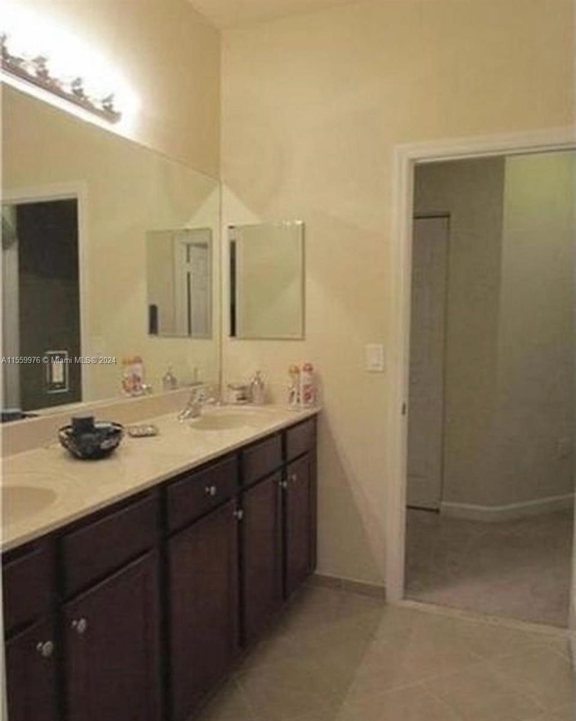 11502 Sw 232nd Ln - Photo 17