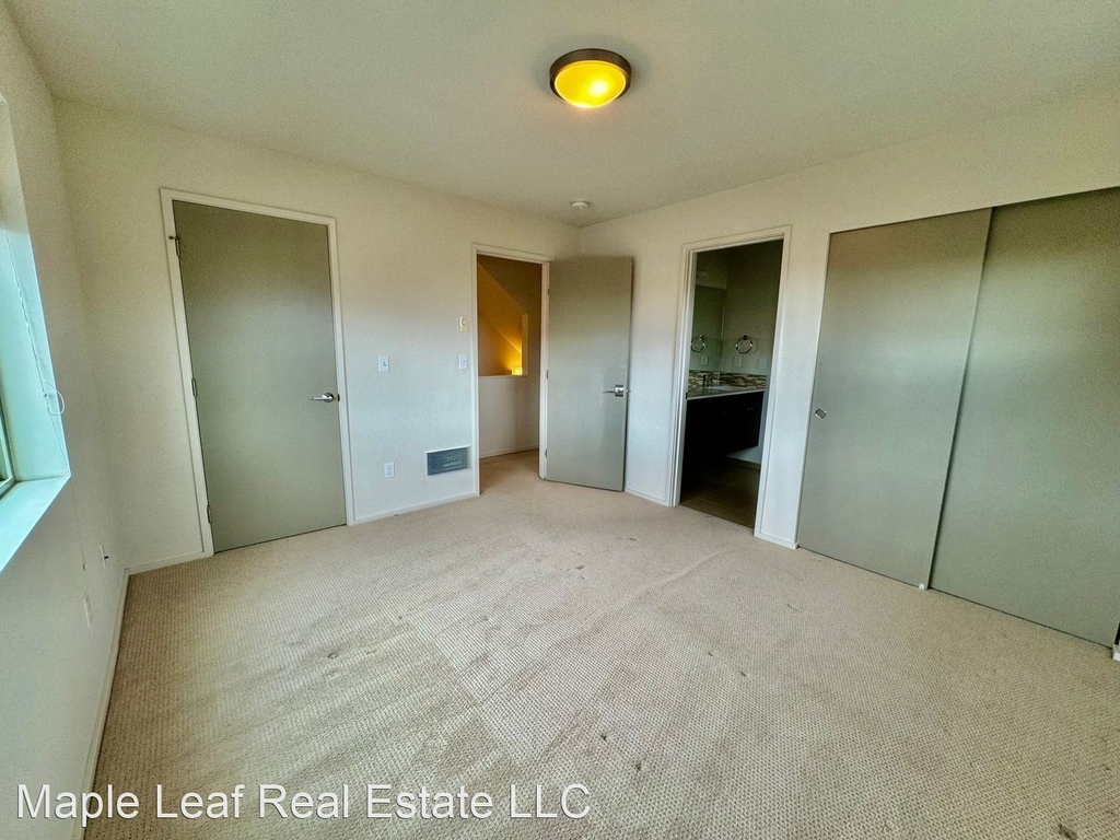 8837 Interlake Ave, Unit B - Photo 10