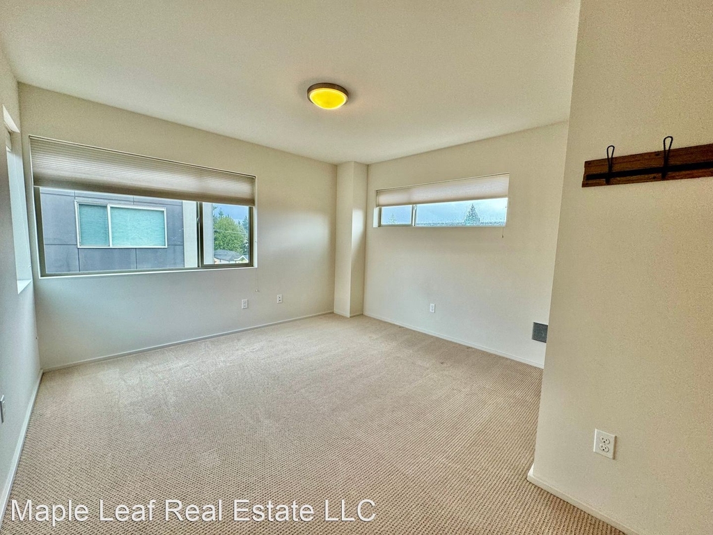 8837 Interlake Ave, Unit B - Photo 16