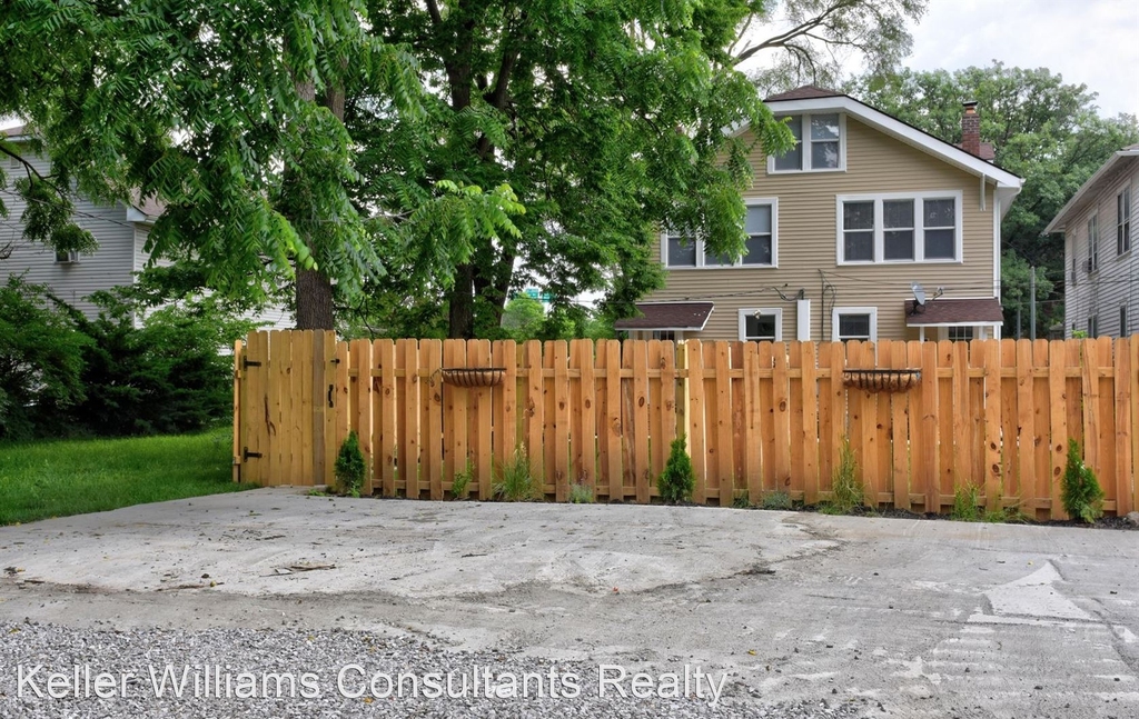 719 Fairwood Avenue - Photo 2