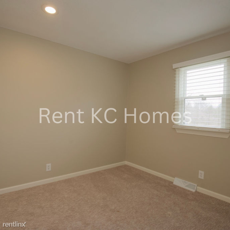15930 West 123rd St - Photo 16