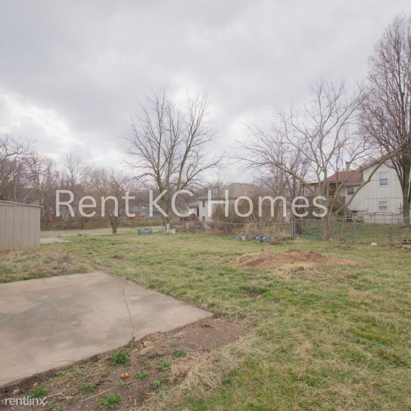 15930 West 123rd St - Photo 20