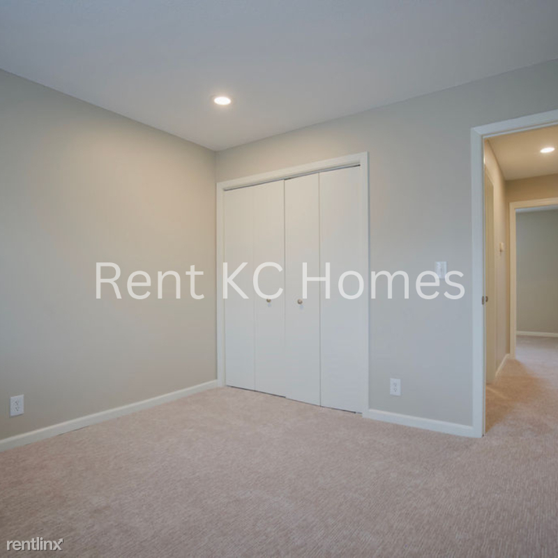 15930 West 123rd St - Photo 11