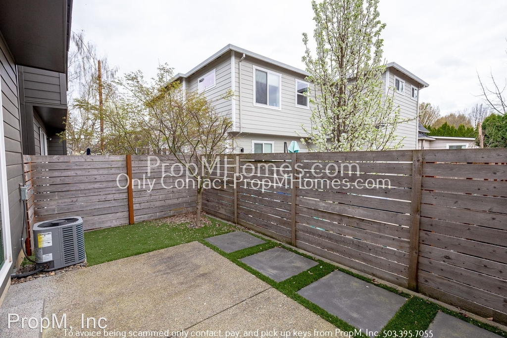 6882 Ne 13th Avenue - Photo 33