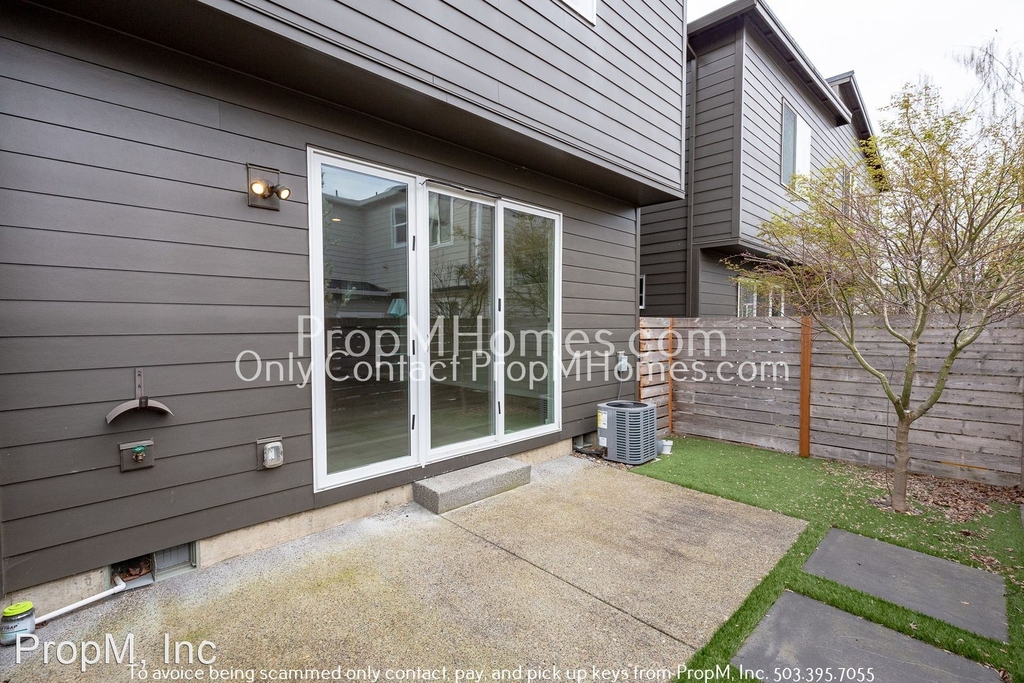 6882 Ne 13th Avenue - Photo 32