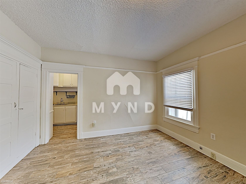 827 14th St Apt A - Photo 1