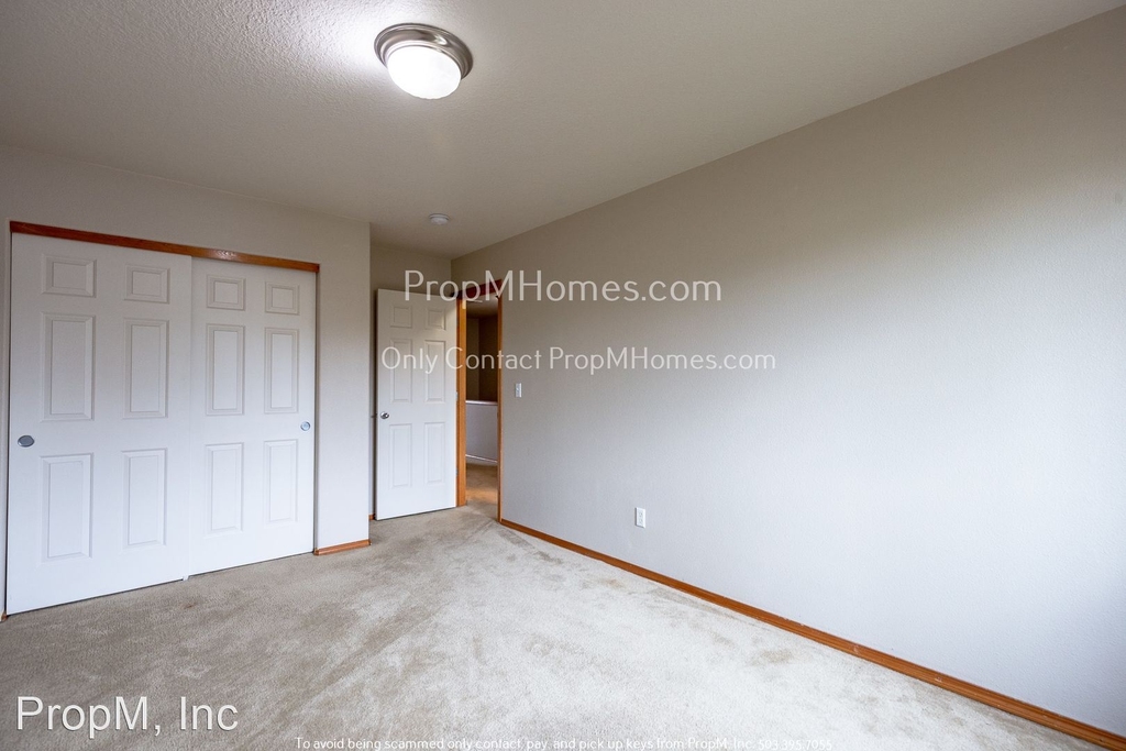 4317 Se 79th Avenue - Photo 5