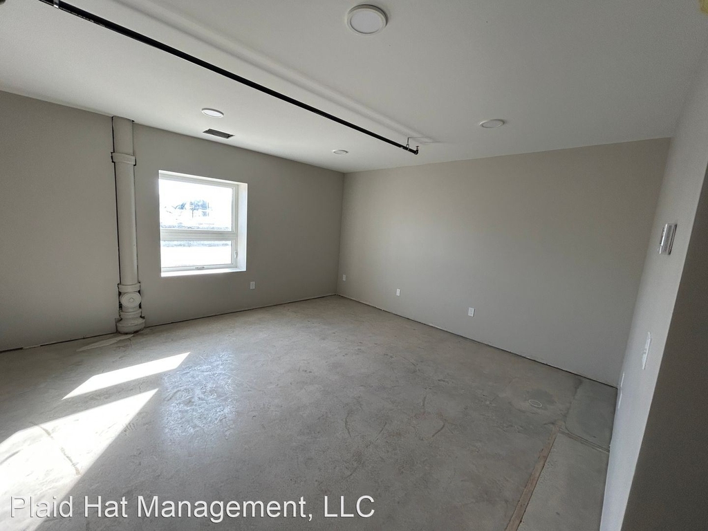 1619 W Main Street - Photo 22