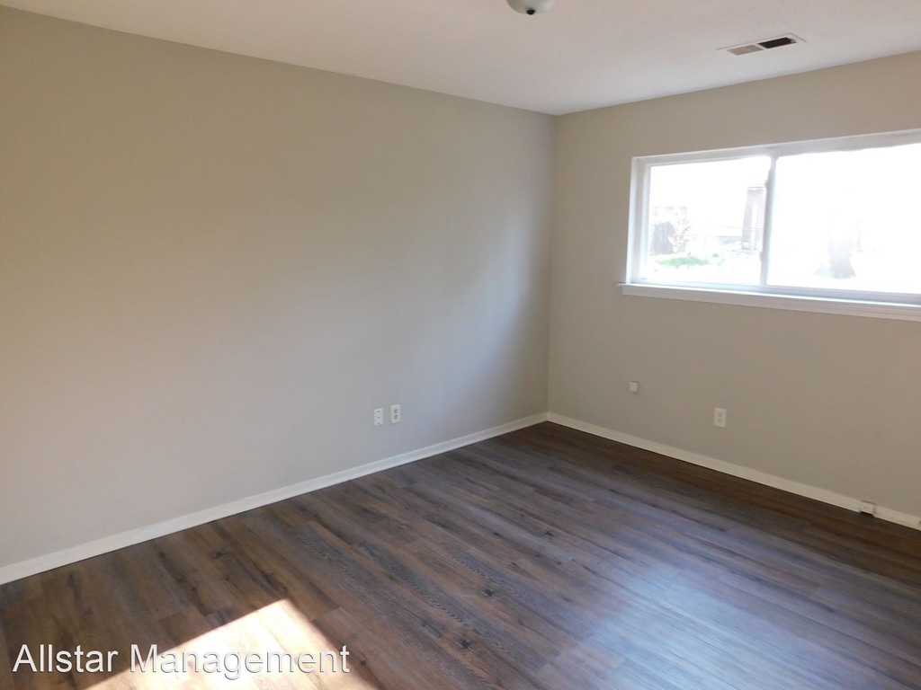 6290 Southbridge - Photo 6