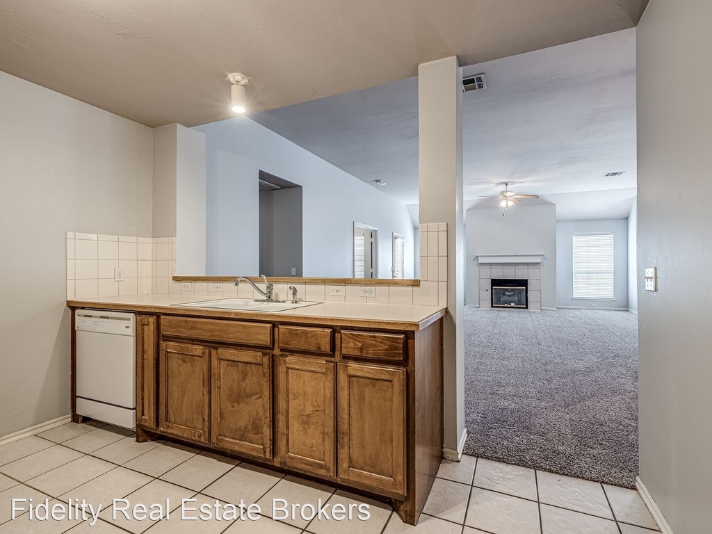 6904 Nw 134th Terr - Photo 9