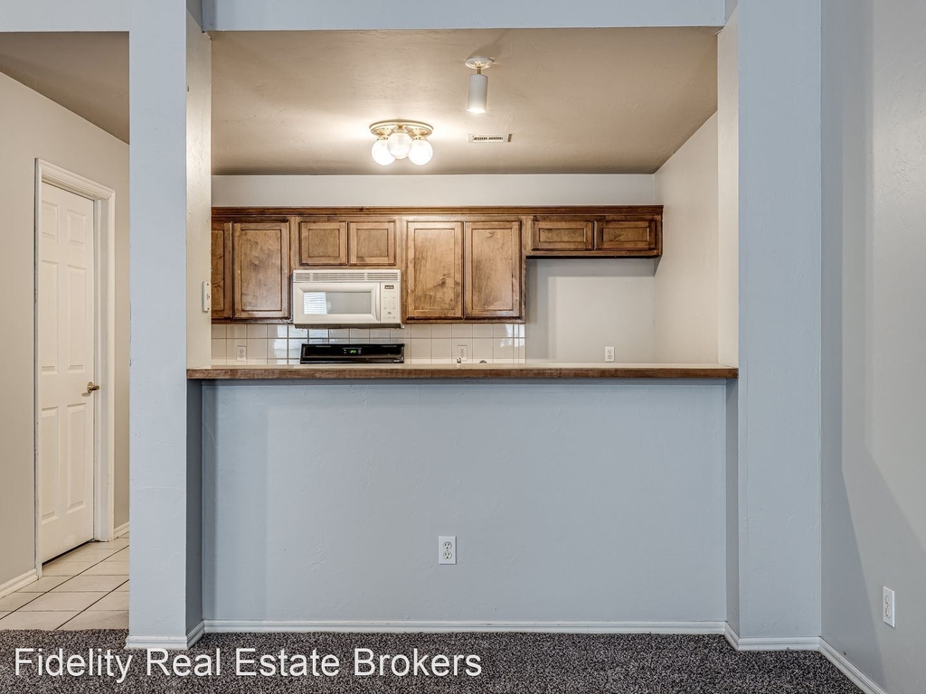 6904 Nw 134th Terr - Photo 12