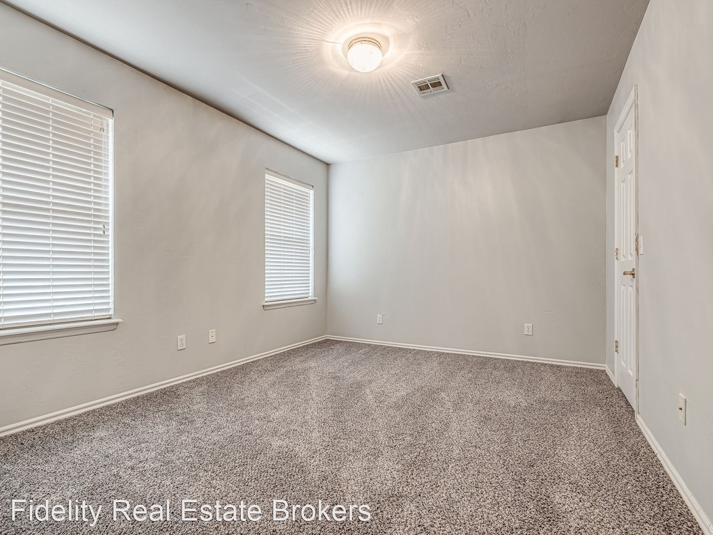 6904 Nw 134th Terr - Photo 24