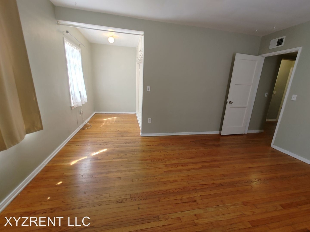 10996-10998 Roebling Ave. - Photo 20