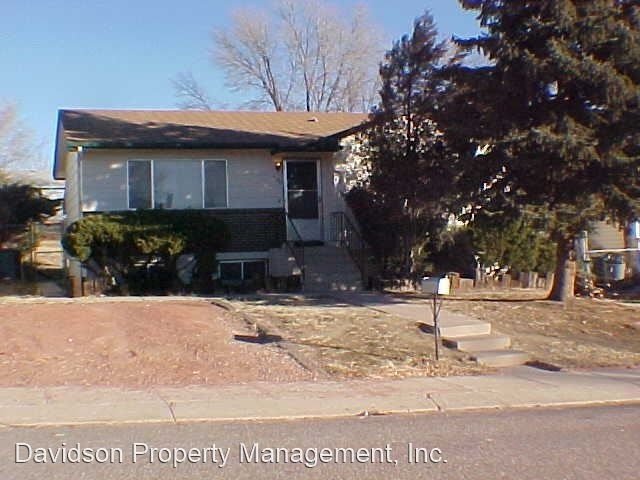 7050 White Mountain Dr - Photo 0