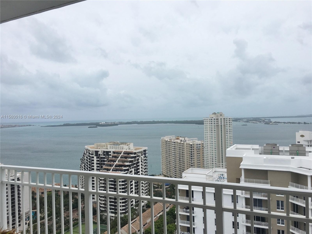 801 Brickell Key Blvd - Photo 49