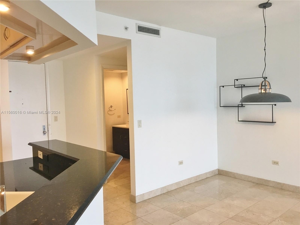 801 Brickell Key Blvd - Photo 45