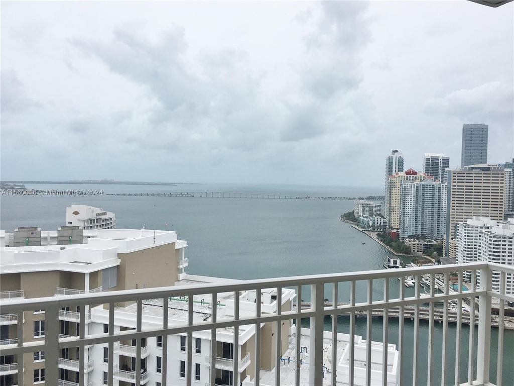 801 Brickell Key Blvd - Photo 48