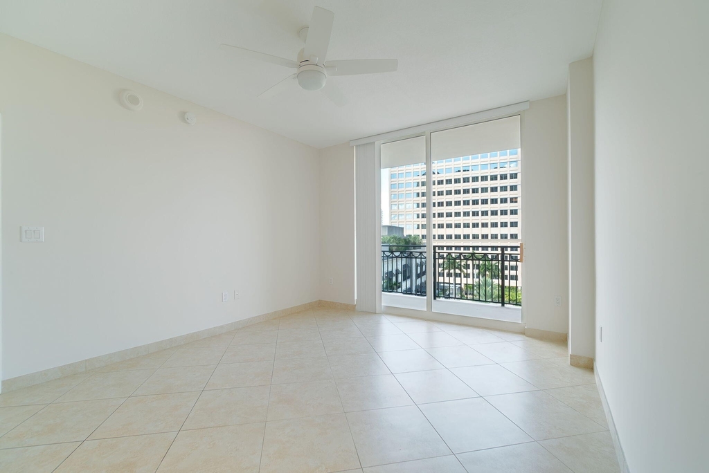 550 Okeechobee Boulevard - Photo 19