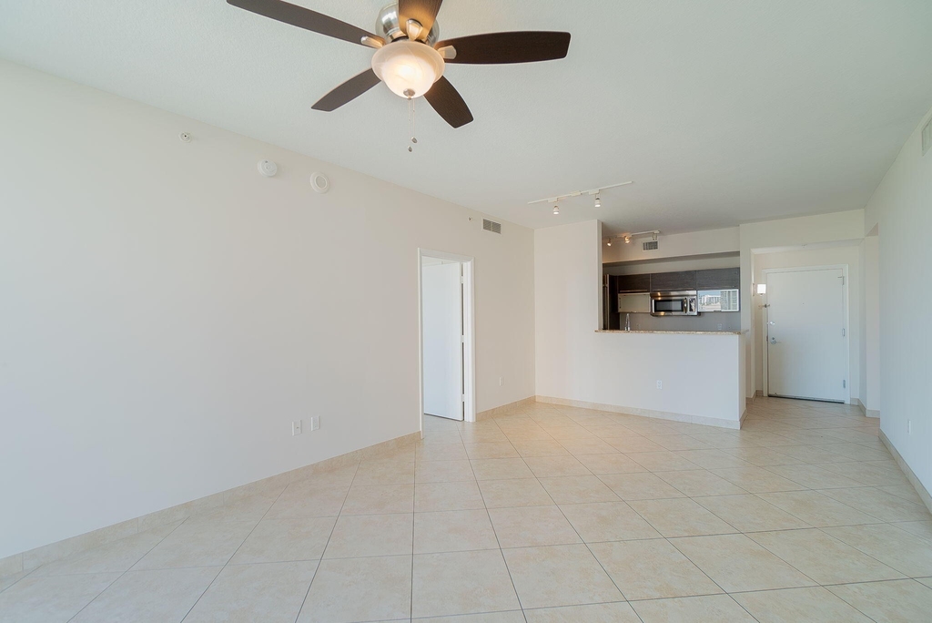 550 Okeechobee Boulevard - Photo 14