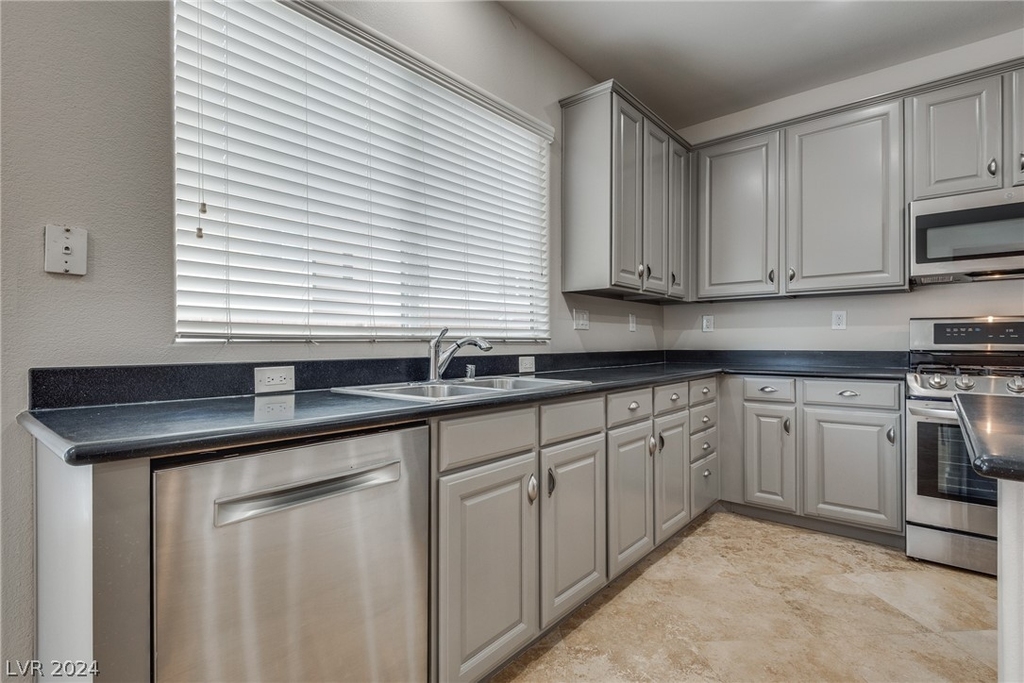 9510 Twister Trace Street - Photo 12