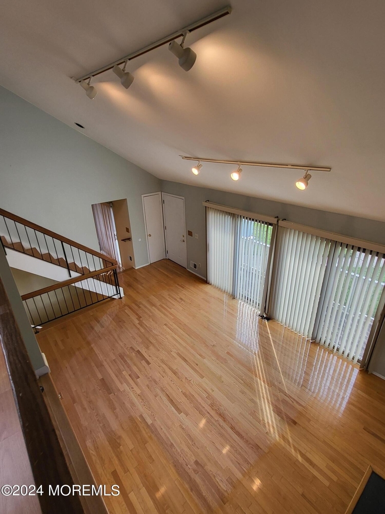 99 Cotswold Circle - Photo 11