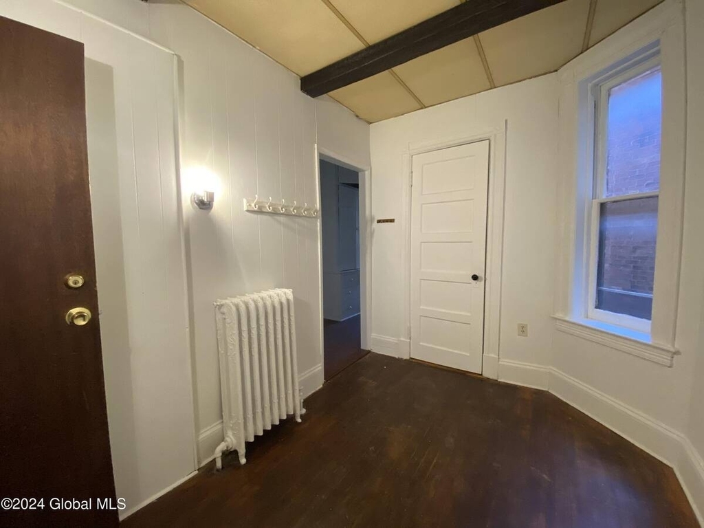 588 Madison Avenue - Photo 23