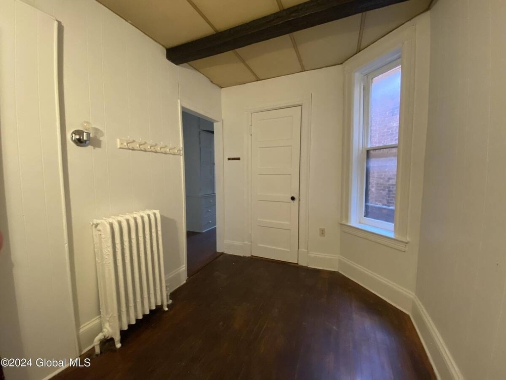 588 Madison Avenue - Photo 22