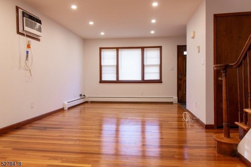 17 Gould Pl - Photo 1