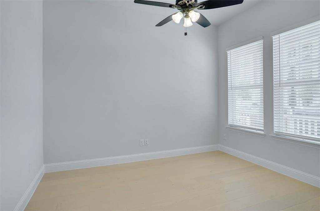 8937 Grand Avenue - Photo 2