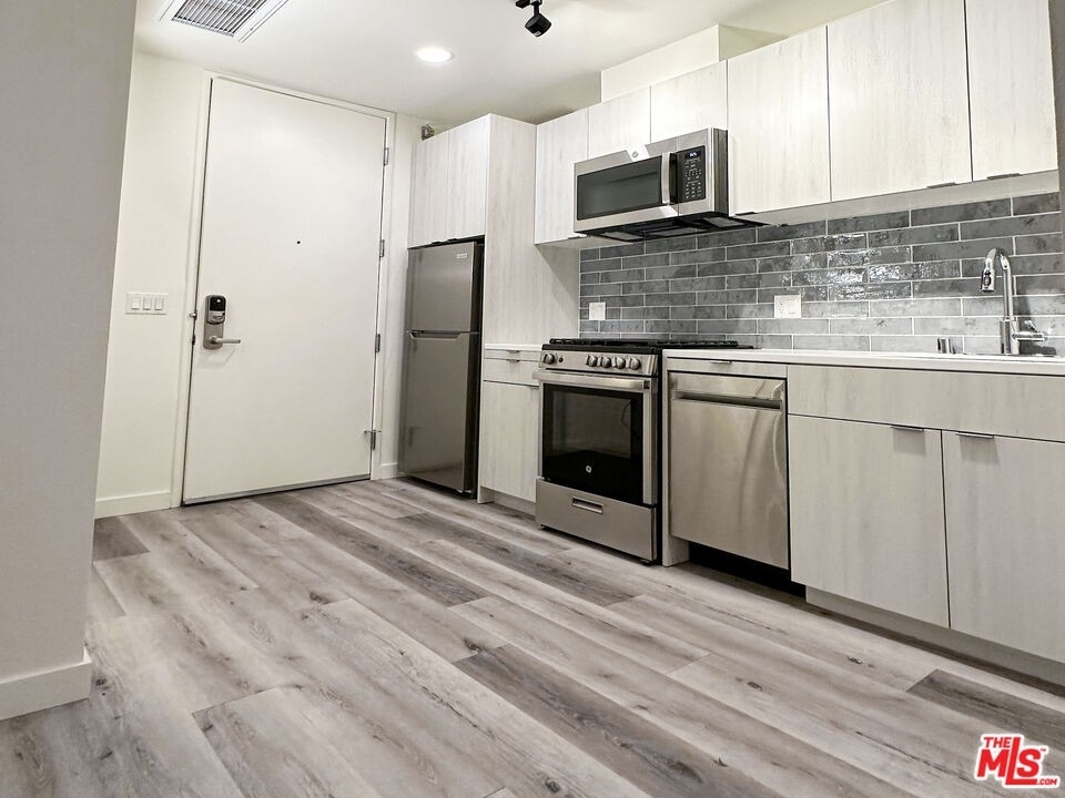 1530 Cassil Pl - Photo 20