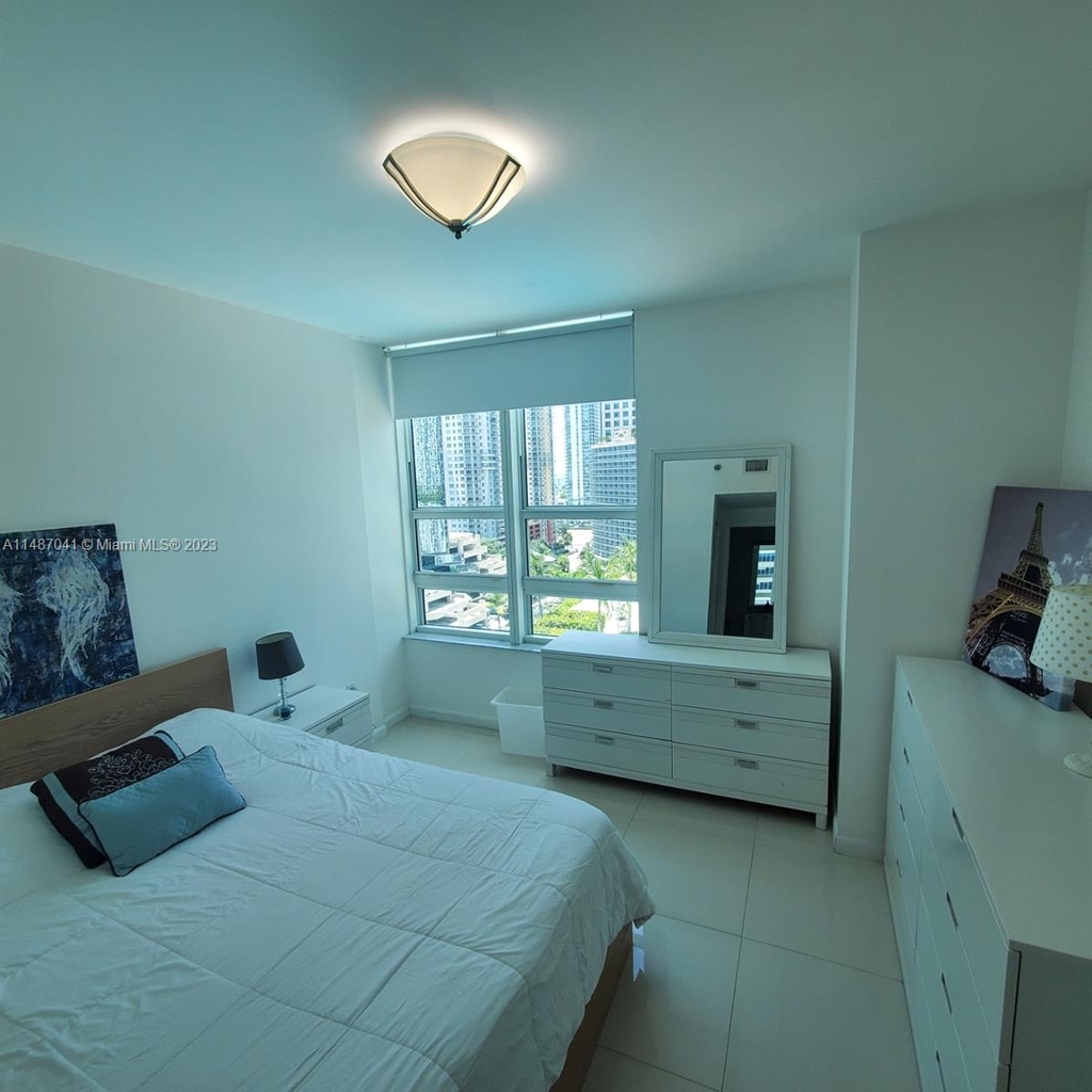 950 Brickell Bay Dr - Photo 8