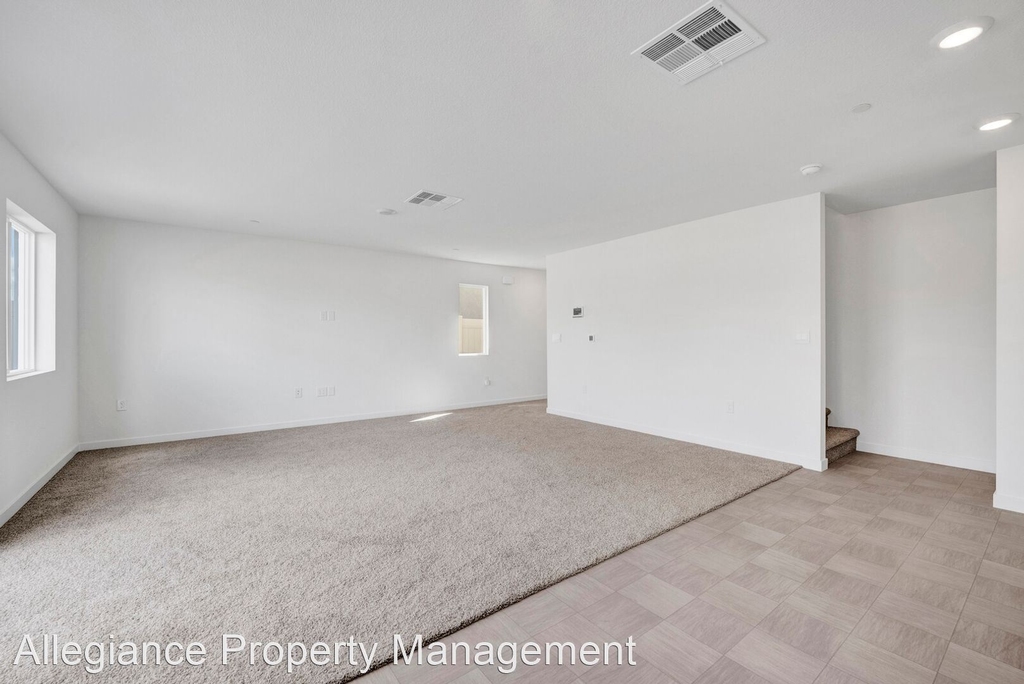 7725 Forestdale Way - Photo 2