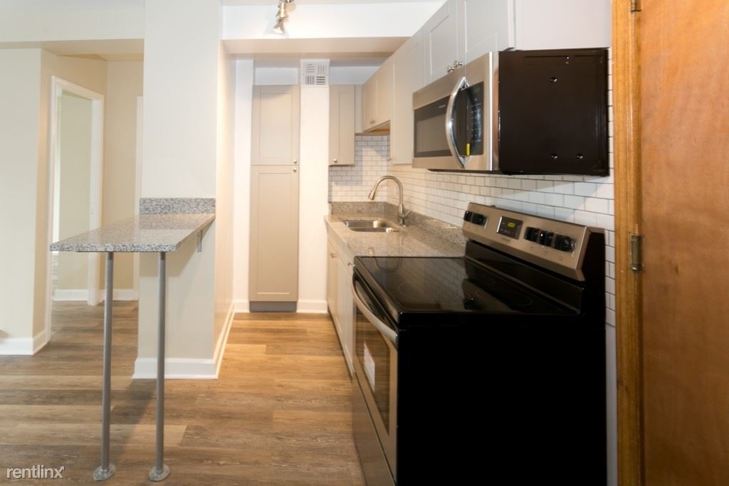 4180 N. Marine Drive, Unit C116 - Photo 2