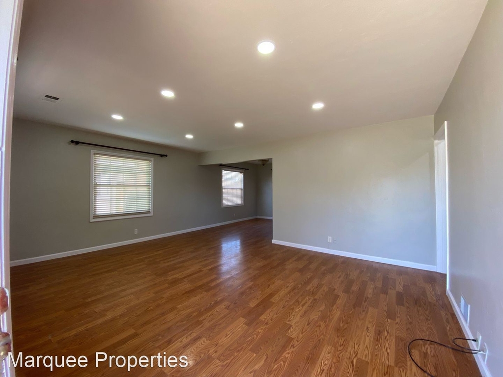 8725 Washington Avenue - Photo 1