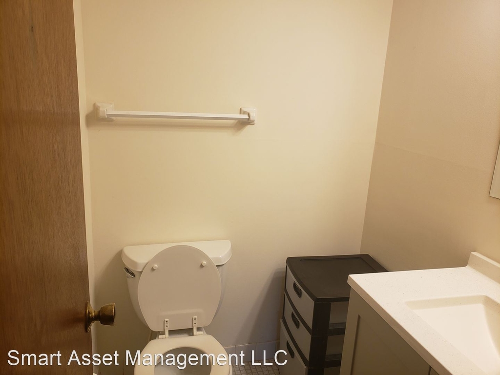 1635 Coachlight Dr. Unit A - Photo 3