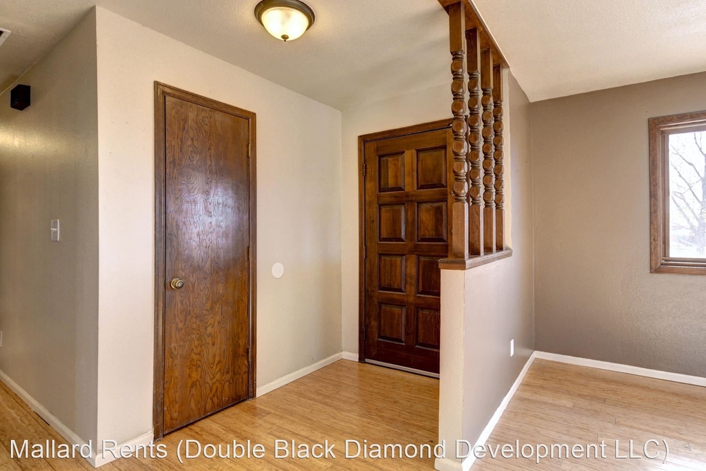 9929 Appletree Pl - Photo 2