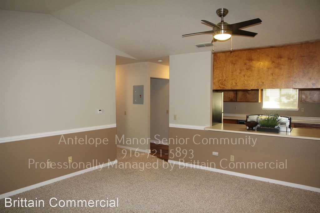 7764 Poplar Ave - Photo 4