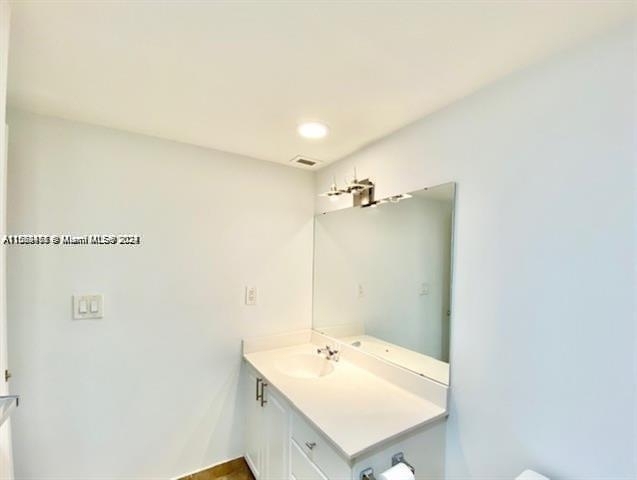 19380 Collins Ave - Photo 3