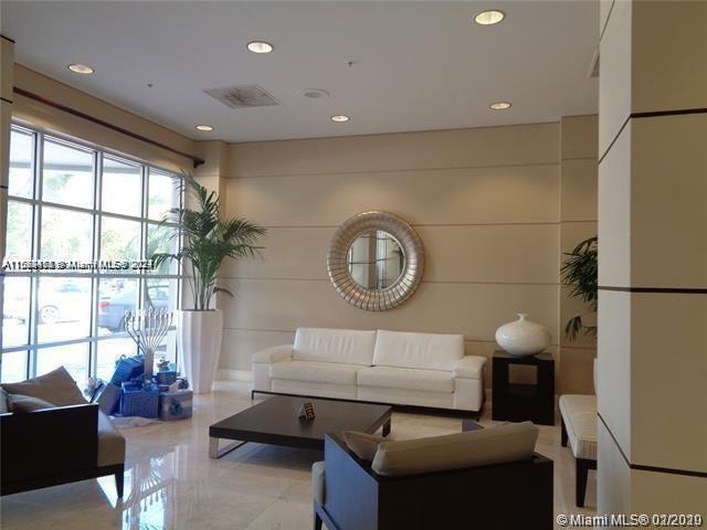 19380 Collins Ave - Photo 24