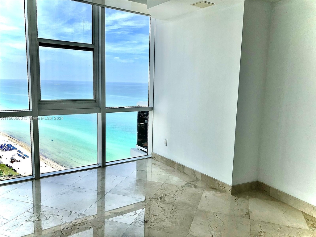 18201 Collins Ave - Photo 6