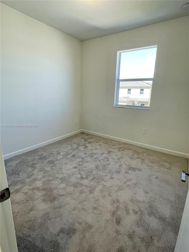 12857 Sw 243rd - Photo 11