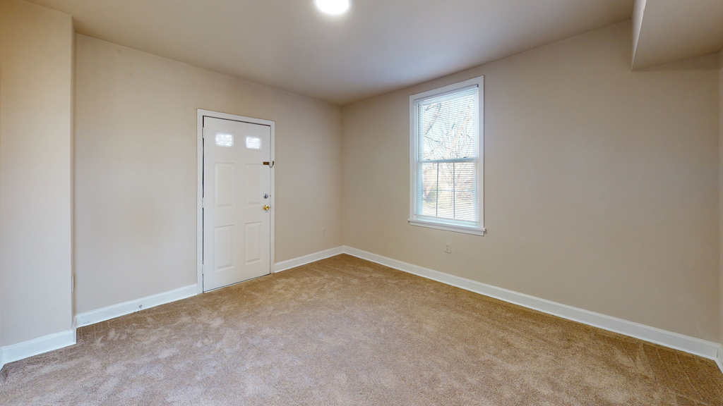 3904 Executive Avenue - Photo 2