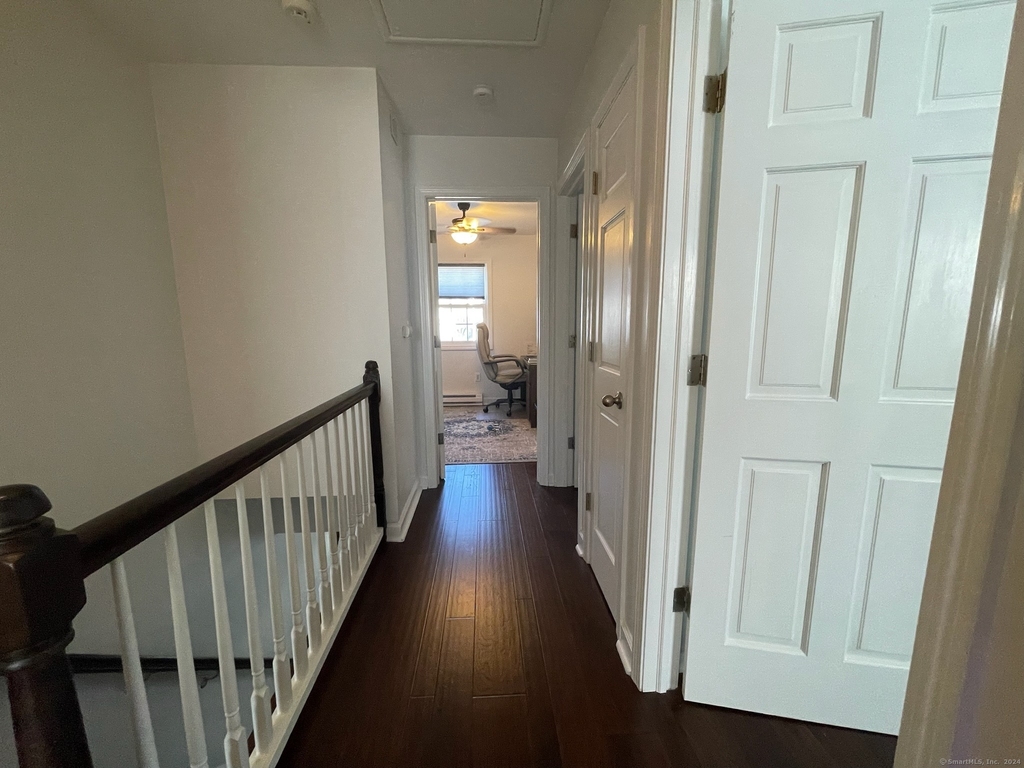 327 New England Avenue - Photo 17