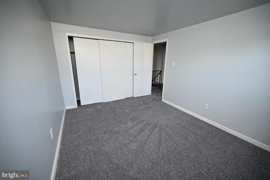 9 Radcliff Pl - Photo 1