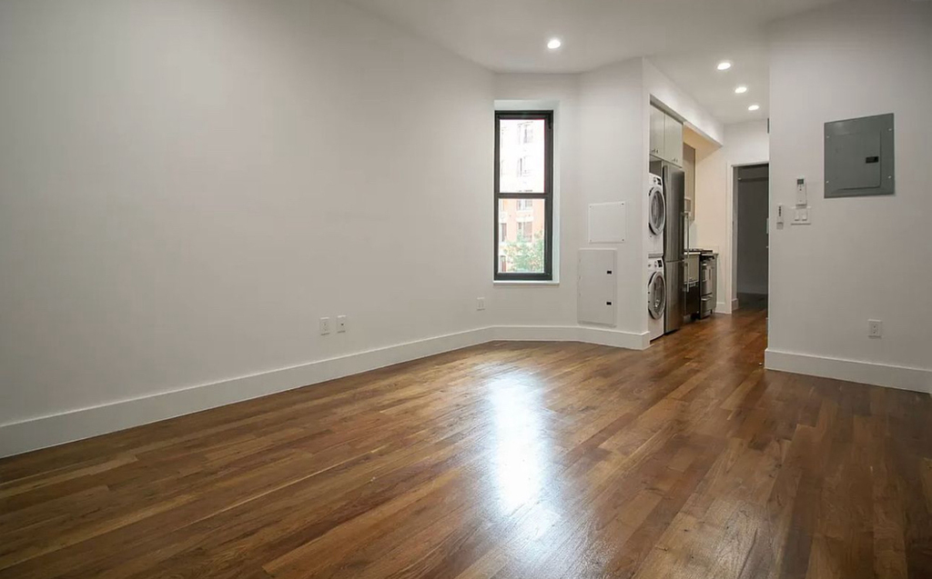 347 East 105th Street - Photo 6