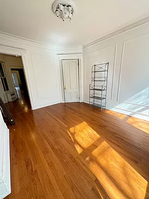 323A East 89th Street - Photo 2