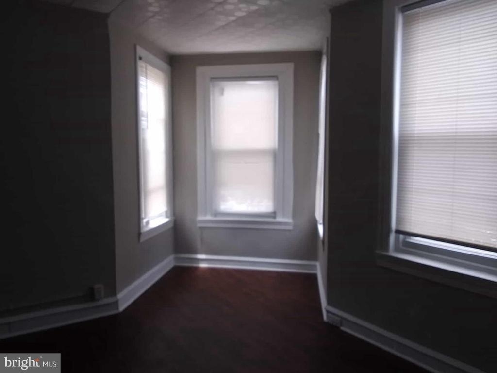 420 W Ruscomb St - Photo 1