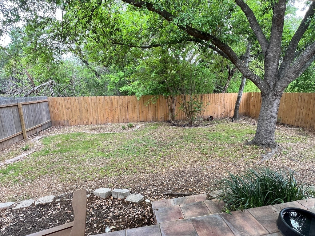 8309 Alvin High Ln - Photo 11